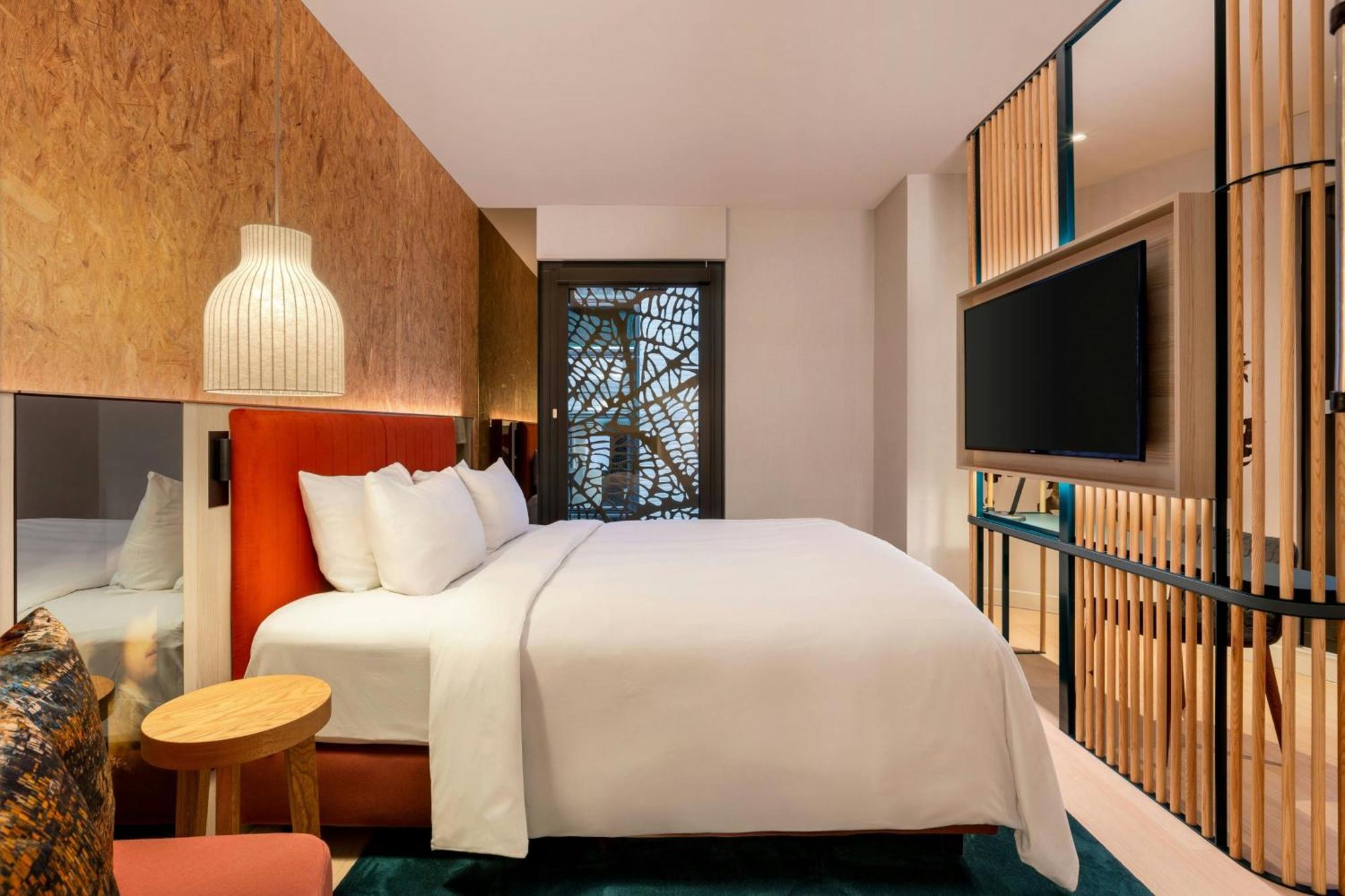 فندق رينيسانس أمستردام المظهر الخارجي الصورة A guest room at the hotel