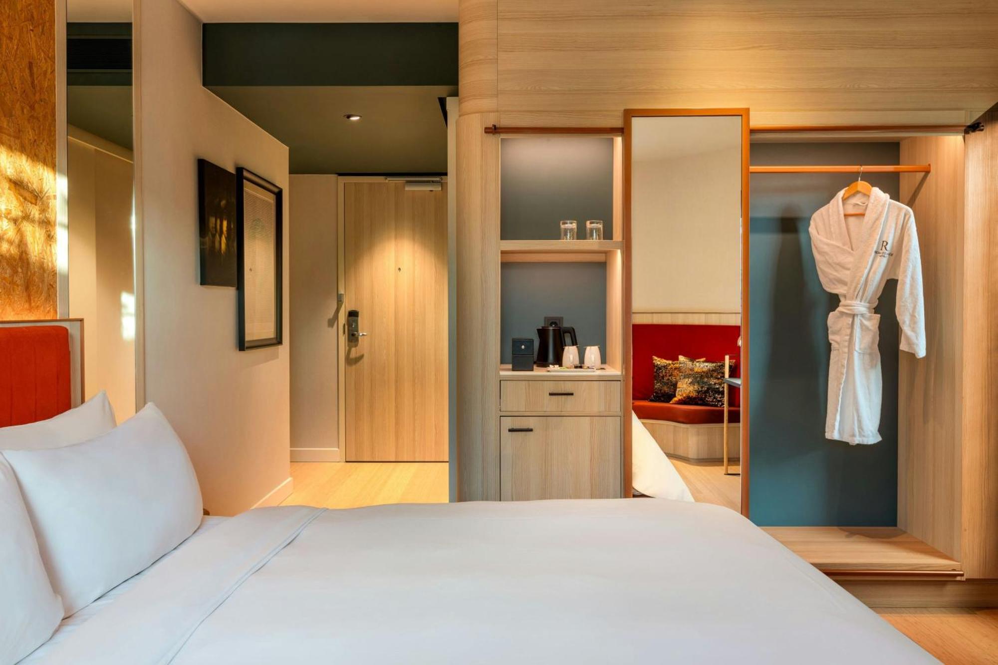 فندق رينيسانس أمستردام المظهر الخارجي الصورة A room at the hotel